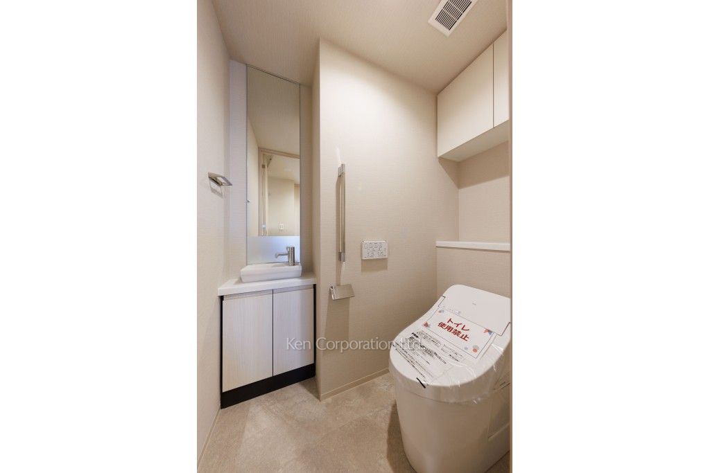 JIYUGAOKA MUSE SQUARE THE RESIDENCEの写真 トイレ ※11階の同じ間取タイプを撮影。仕様が異なることがあります。