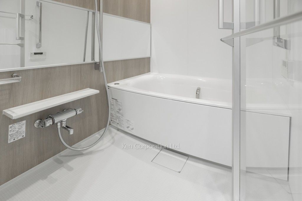 JIYUGAOKA MUSE SQUARE THE RESIDENCEの写真 バスルーム ※8階の同じ間取タイプを撮影。仕様が異なることがあります。