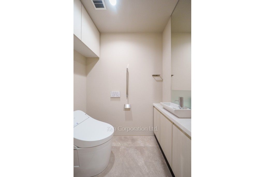 JIYUGAOKA MUSE SQUARE THE RESIDENCEの写真 トイレ ※14階の同じ間取タイプを撮影。仕様が異なることがあります。