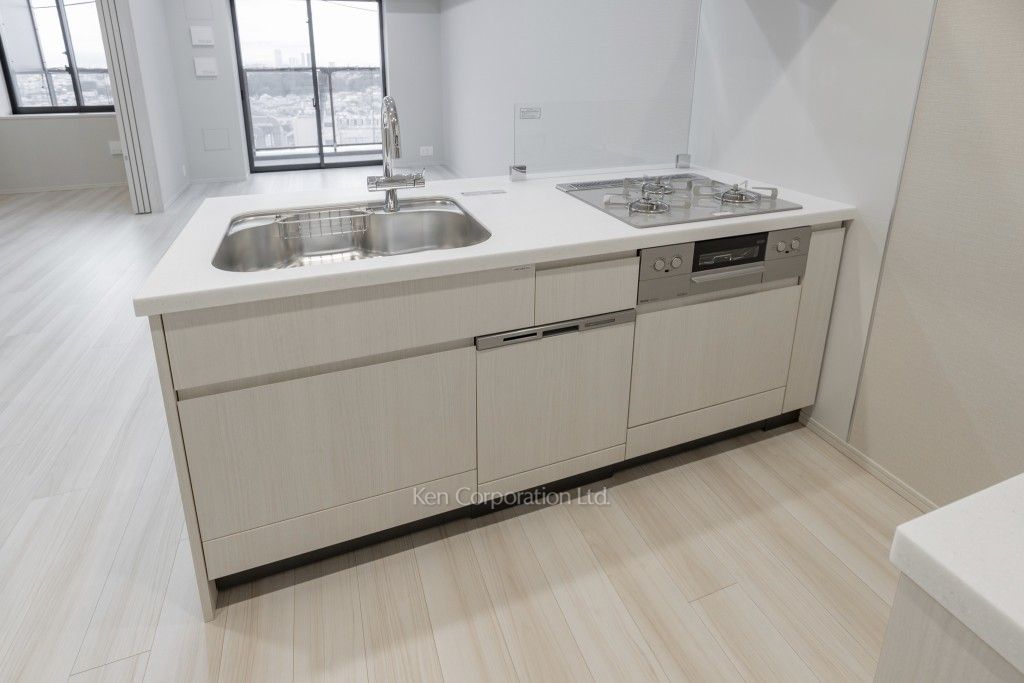 JIYUGAOKA MUSE SQUARE THE RESIDENCEの写真 キッチン ※8階の同じ間取タイプを撮影。仕様が異なることがあります。