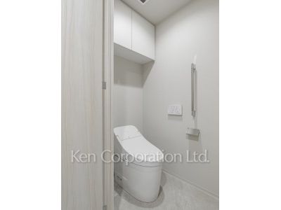 JIYUGAOKA MUSE SQUARE THE RESIDENCEの写真 トイレ ※8階の同じ間取タイプを撮影。仕様が異なることがあります。