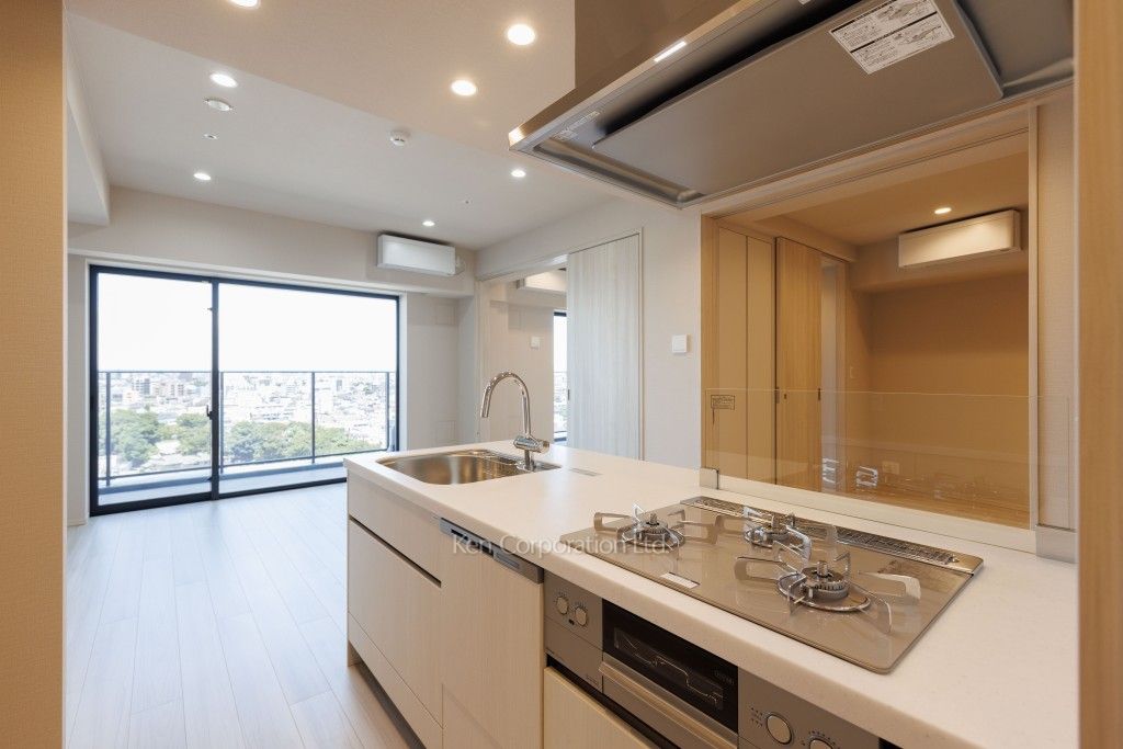 JIYUGAOKA MUSE SQUARE THE RESIDENCEの写真 キッチン ※11階の同じ間取タイプを撮影。仕様が異なることがあります。