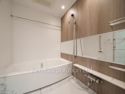 JIYUGAOKA MUSE SQUARE THE RESIDENCEの写真 バスルーム ※11階の同じ間取タイプを撮影。仕様が異なることがあります。