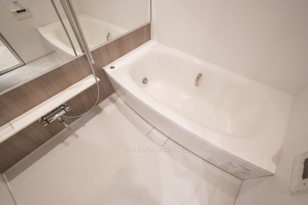 JIYUGAOKA MUSE SQUARE THE RESIDENCEの写真 バスルーム ※11階の同じ間取タイプを撮影。仕様が異なることがあります。