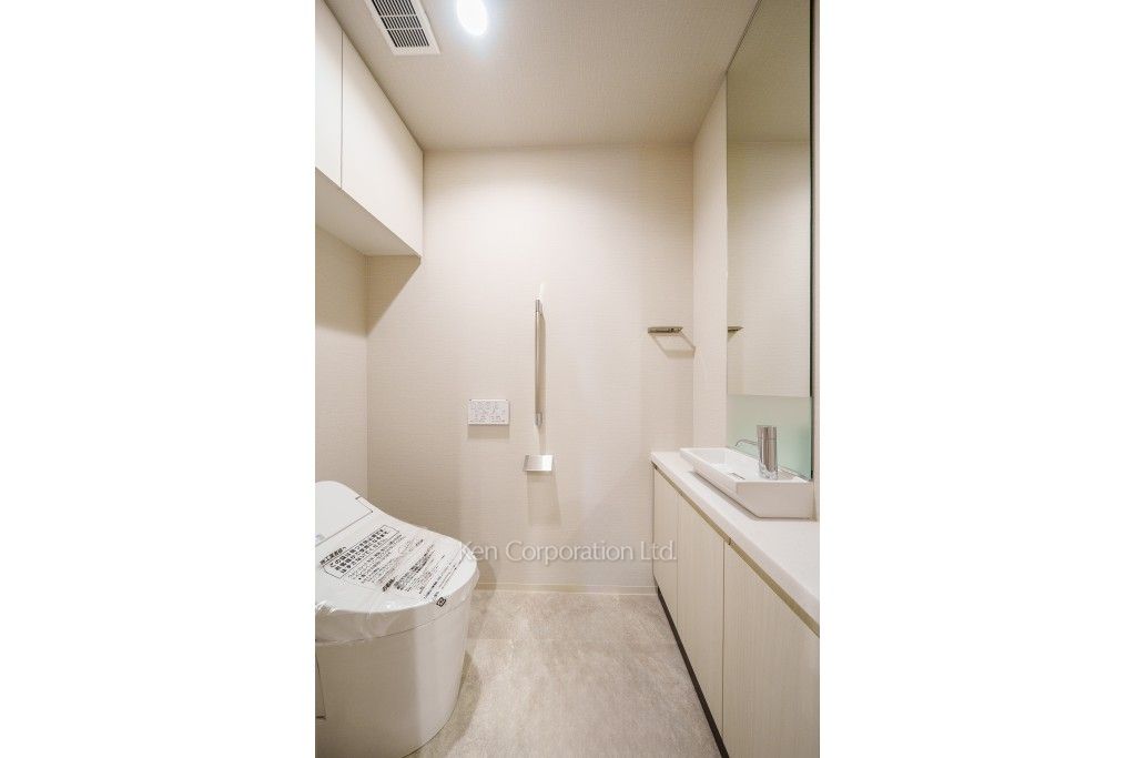 JIYUGAOKA MUSE SQUARE THE RESIDENCEの写真 トイレ ※11階の同じ間取タイプを撮影。仕様が異なることがあります。