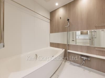 JIYUGAOKA MUSE SQUARE THE RESIDENCEの写真 バスルーム ※11階の同じ間取タイプを撮影。仕様が異なることがあります。