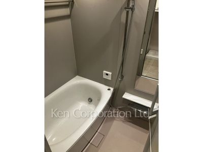 バスルーム ※写真・画像は実際と異なる場合がございます。部屋写真は同一タイプのものです。（ただし、画像中にタイプ名の記載がある場合はその記載内容を優先します。）