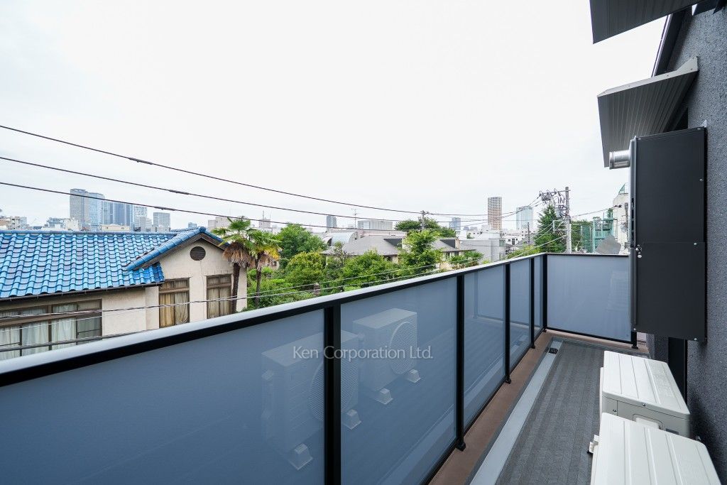 La Perla Meguro-HigashiyamaⅡの写真 バルコニー