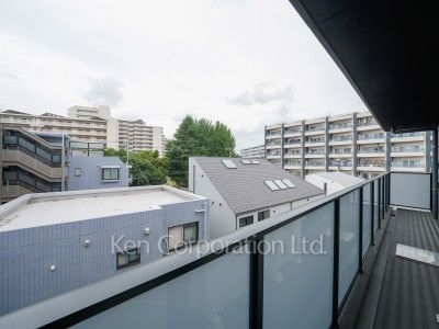 La Perla Meguro-HigashiyamaⅡの写真 バルコニー