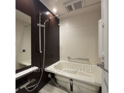 バスルーム ※写真・画像は実際と異なる場合がございます。部屋写真は同一タイプのものです。（ただし、画像中にタイプ名の記載がある場合はその記載内容を優先します。）