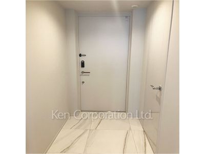 玄関 ※写真・画像は実際と異なる場合がございます。部屋写真は同一タイプのものです。（ただし、画像中にタイプ名の記載がある場合はその記載内容を優先します。）