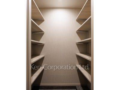 MOCXION PREMIUM四谷大京町の写真 ストレージ ※3階の同じ間取タイプを撮影。仕様が異なることがあります。