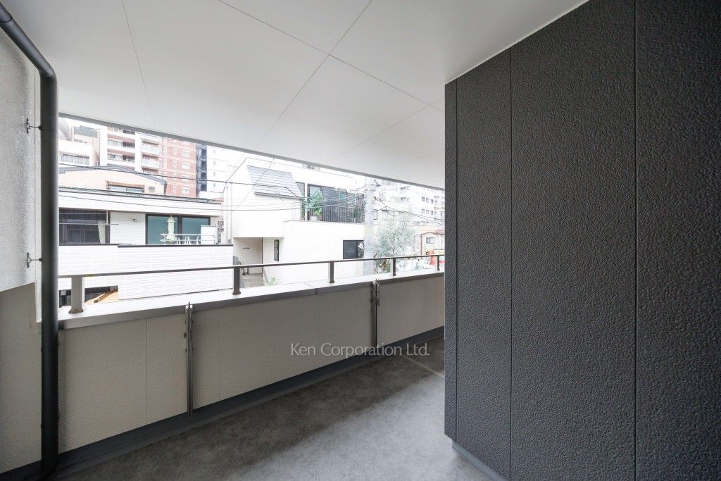 MOCXION PREMIUM四谷大京町の写真 バルコニー