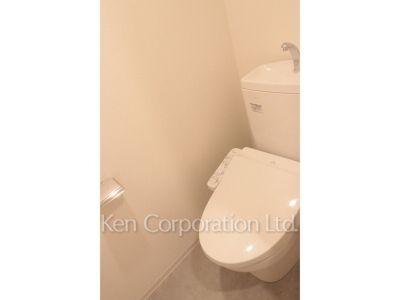 トイレ ※写真・画像は実際と異なる場合がございます。部屋写真は同一タイプのものです。（ただし、画像中にタイプ名の記載がある場合はその記載内容を優先します。）
